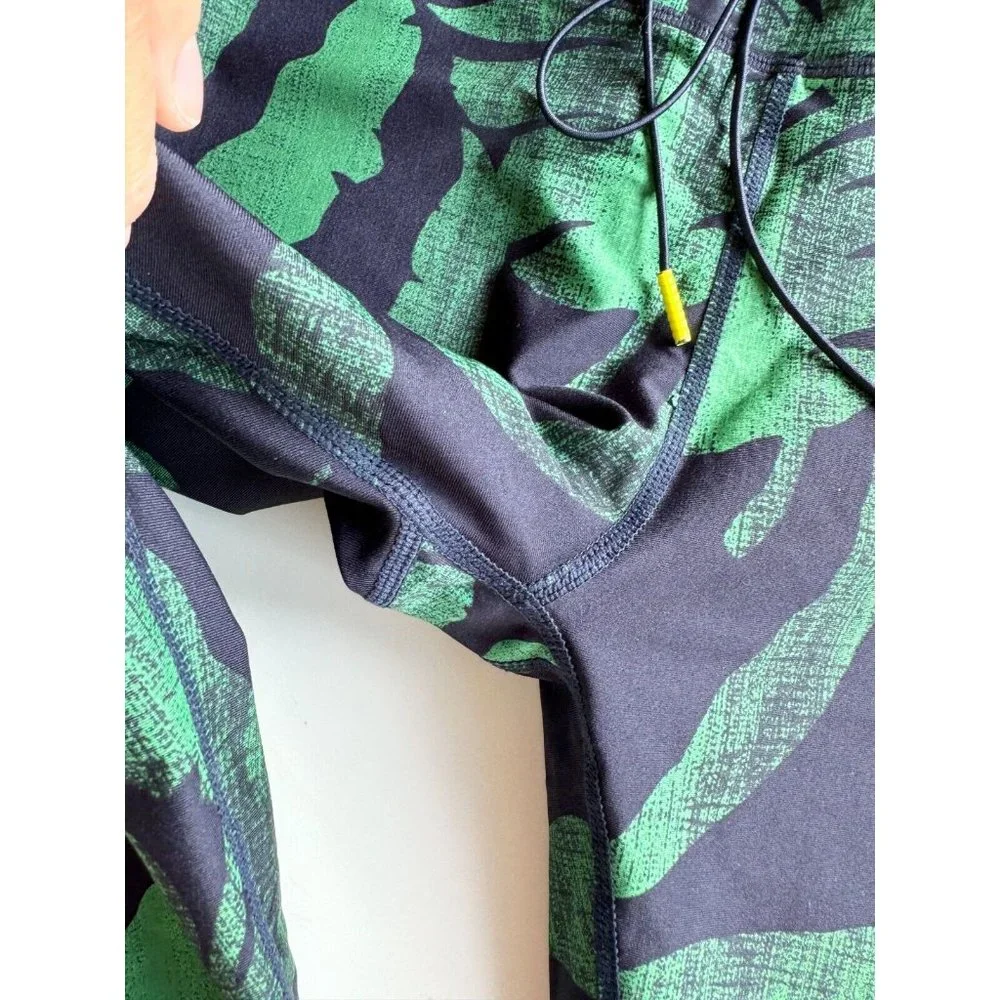 THE UPSIDE Green Palm Lead Print Anna Bra 29" Leggings Workout Set, Size M/US8 - Picture 8 of 16
